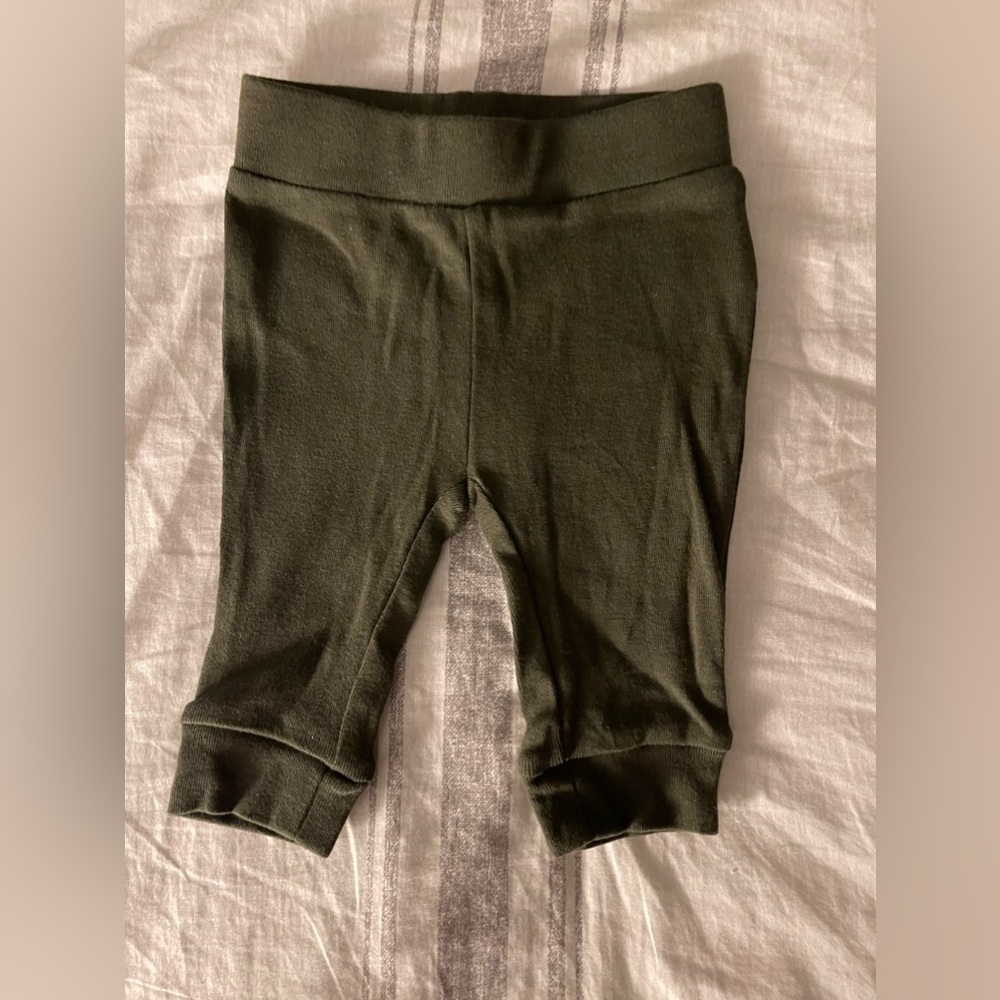 Old Navy | 2 Pairs of Pull On Pants | baby unisex 0-3 mo - Picture 2 of 5